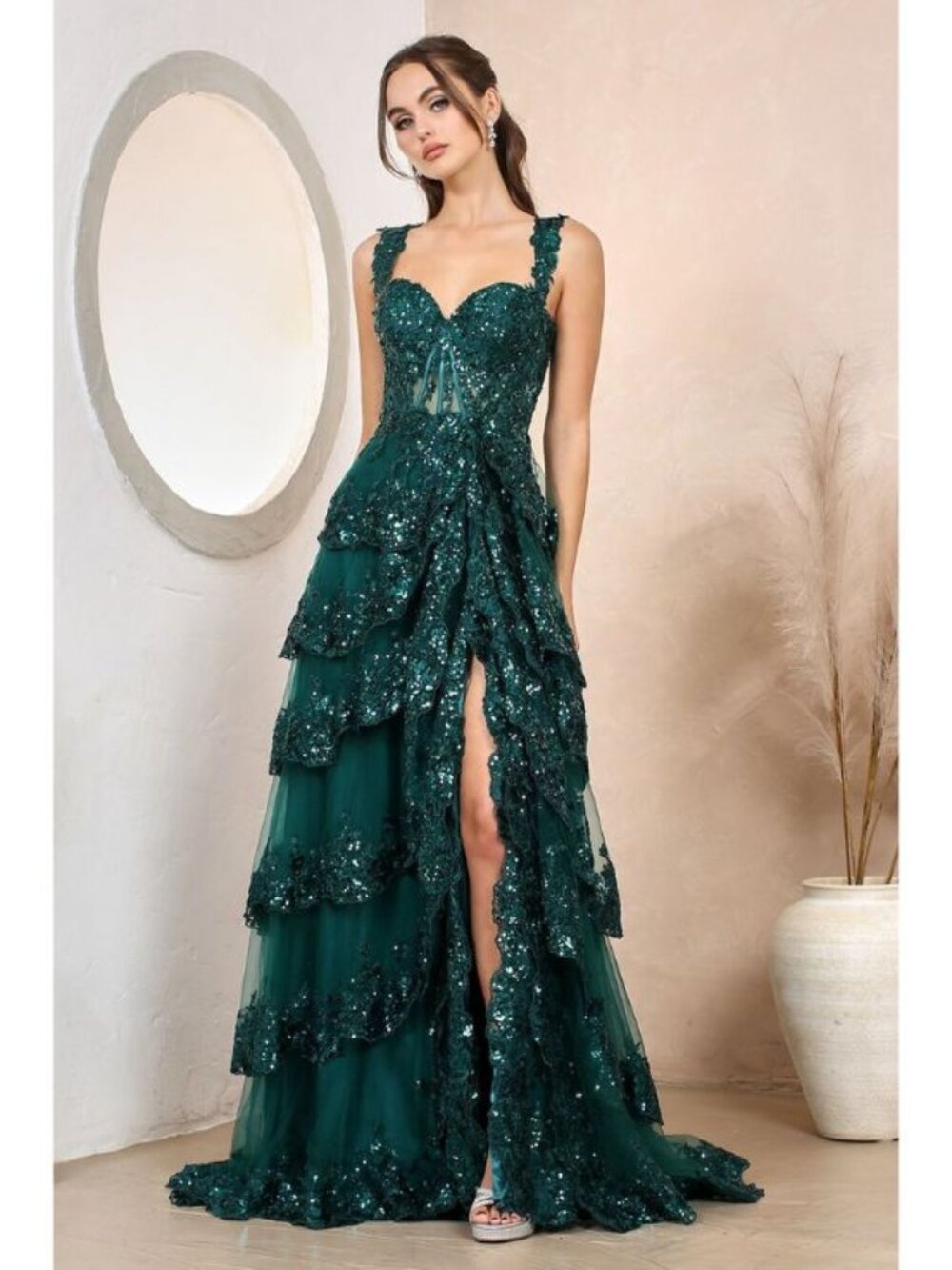 Clearance Emerald Size XL Tiered A-Line Sequin Applique Formal Prom Gown 3174